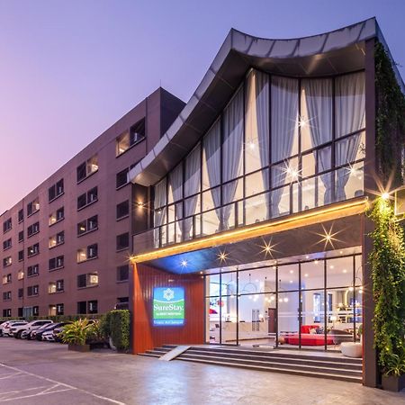 Surestay By Best Western Iconic Ari-Jatujak Банкок Екстериор снимка