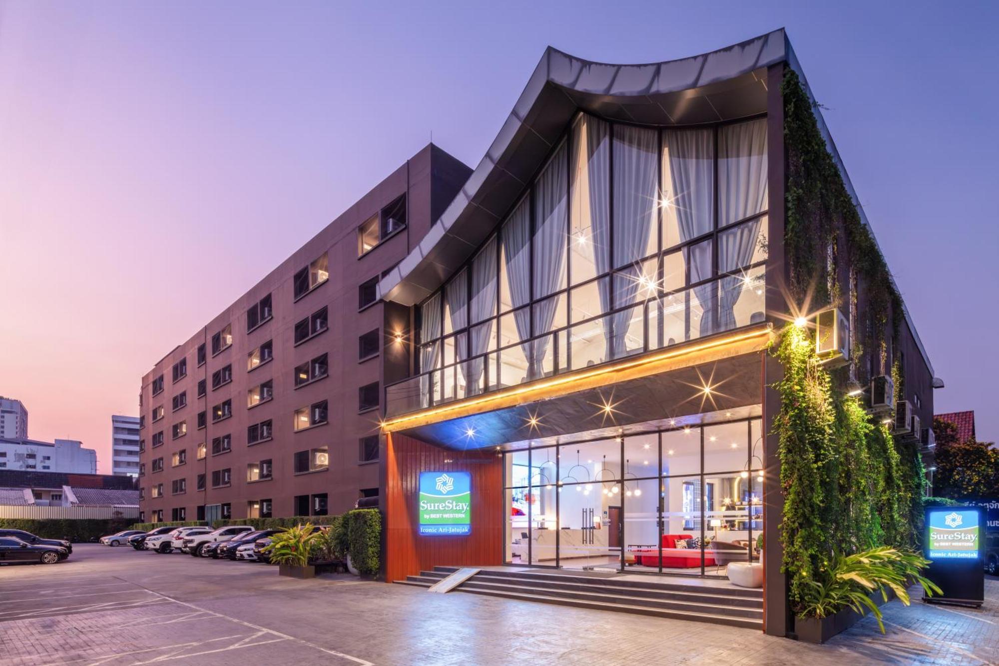 Surestay By Best Western Iconic Ari-Jatujak Банкок Екстериор снимка